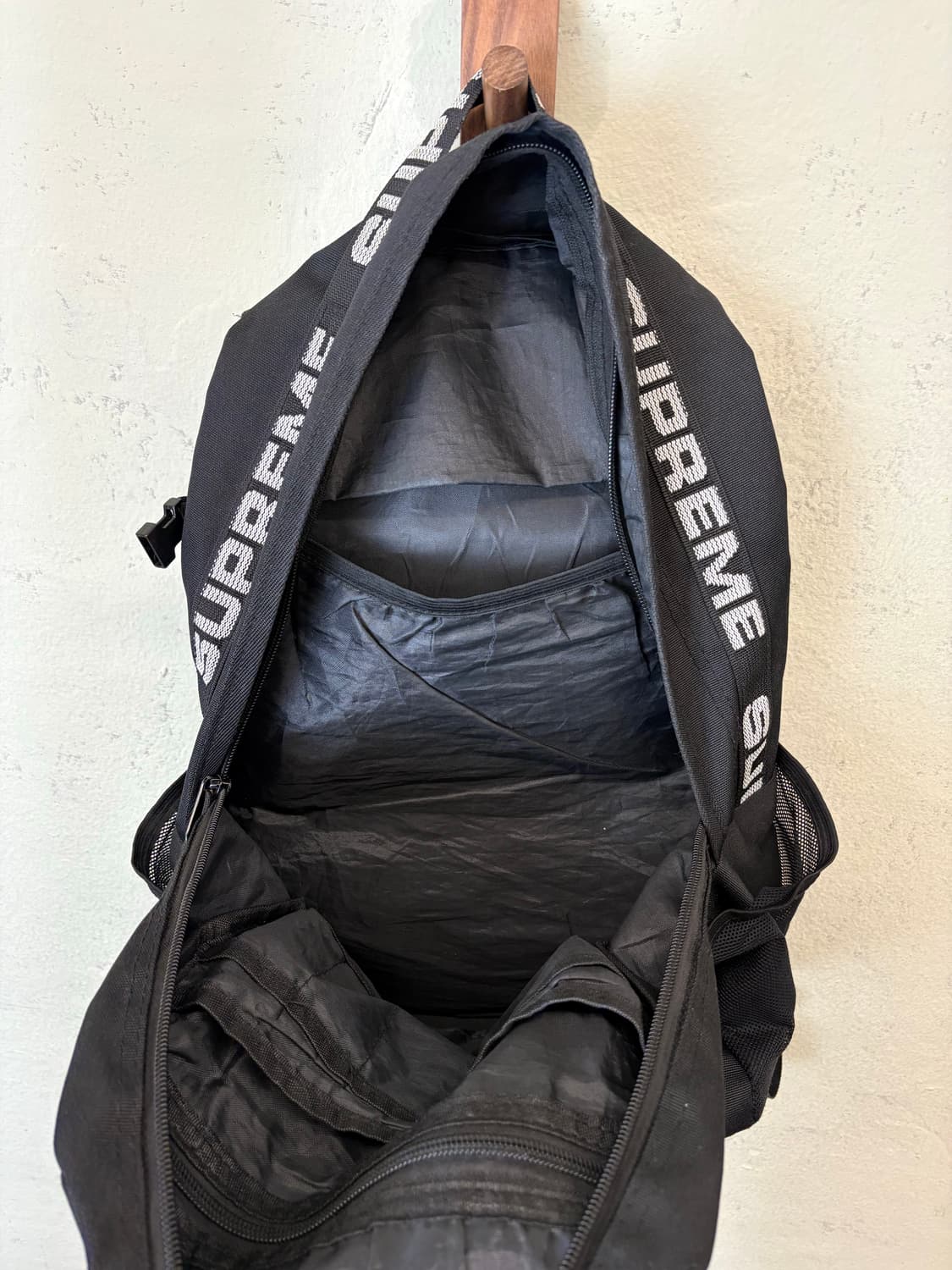 Supreme 슈프림 18ss 코듀라 백팩 블랙 상품이미지8