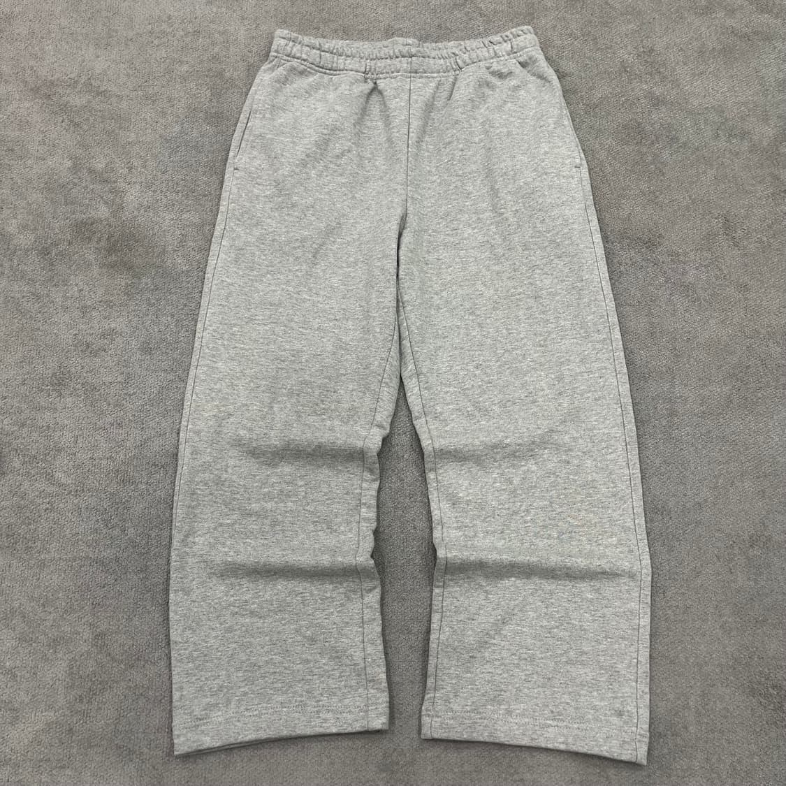 M 무신사스탠다드 그레이 스웻팬츠 상품이미지1