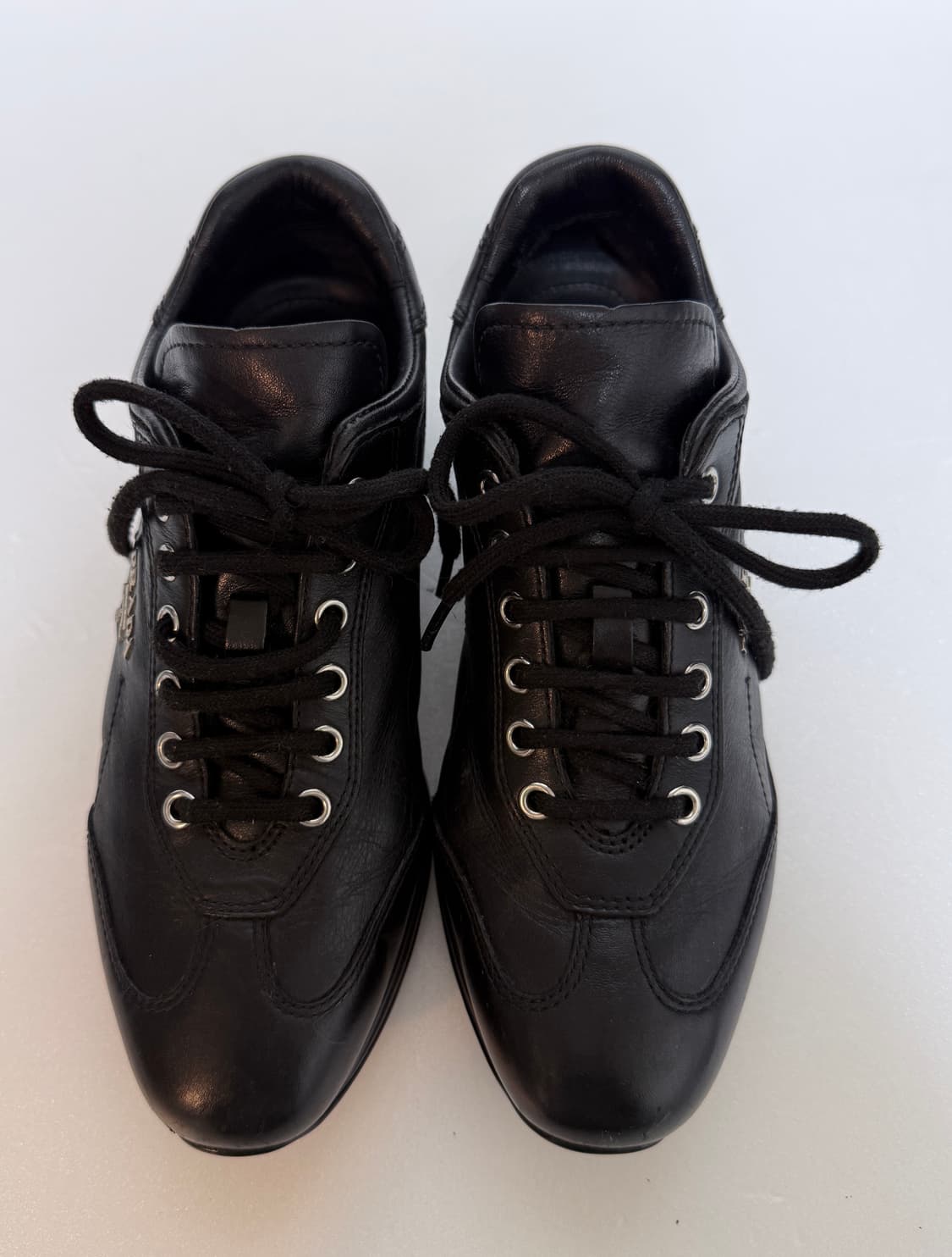 프라다(PRADA) 레더 스니커즈 블랙 36 (225~230 추천) 상품이미지2