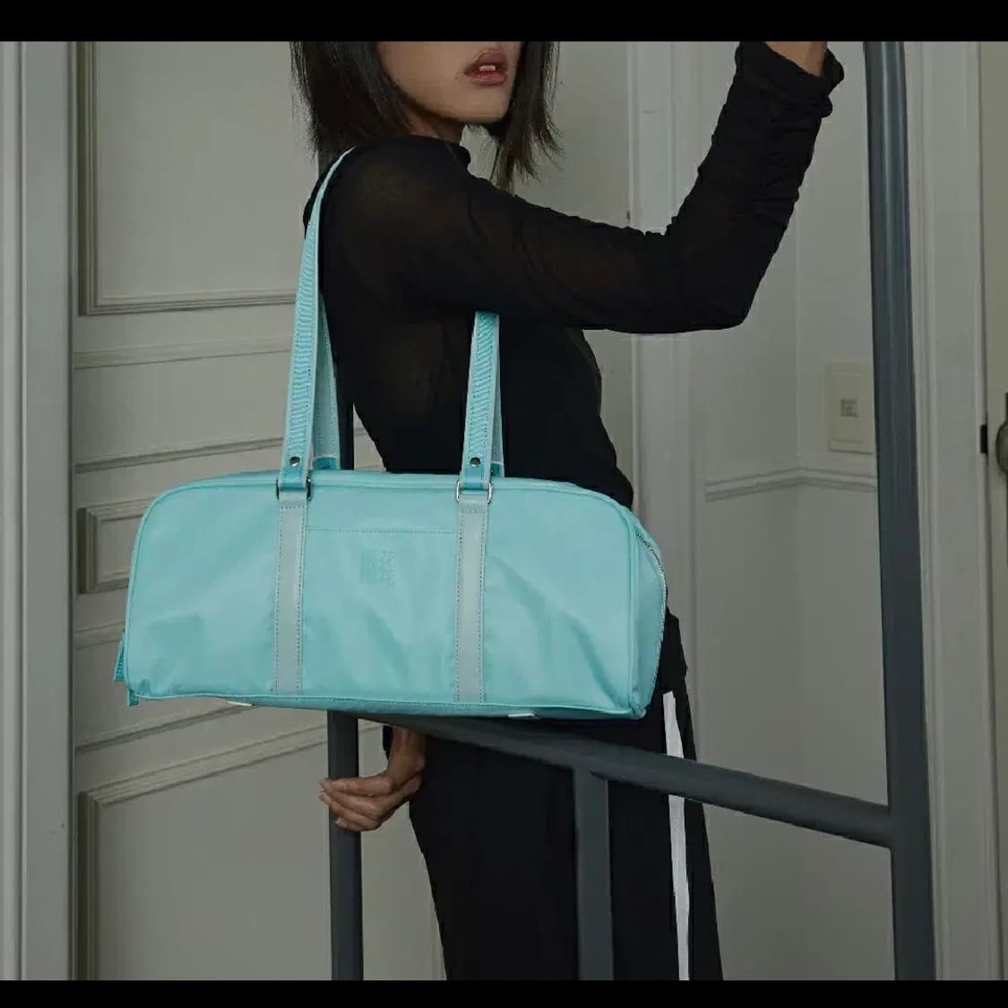 우화 가방 RECTANGLE 3POCKET TOTE BAG BLUE 상품이미지1