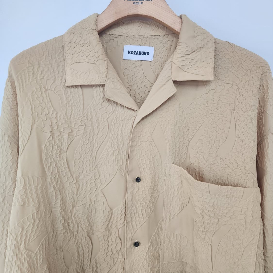 KOZABURO 엠보싱 셔츠 베이지 상품이미지2