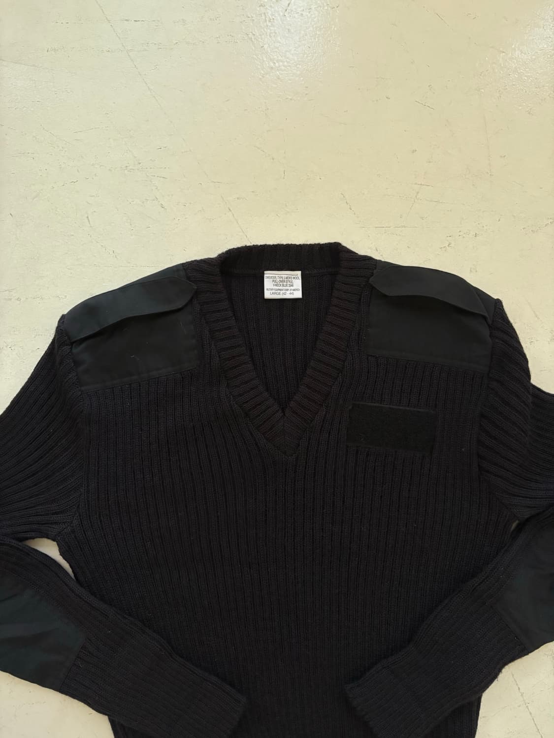 80-90's US NAVY Wool V-Neck Sweater. 상품이미지5