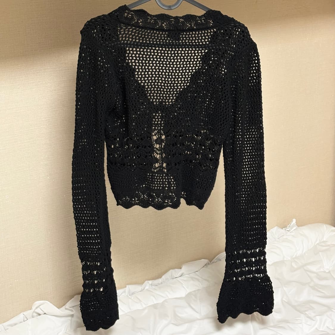 어반아웃피터스 BDG 크로셰 니트 타이 가디건 블랙 상품이미지2