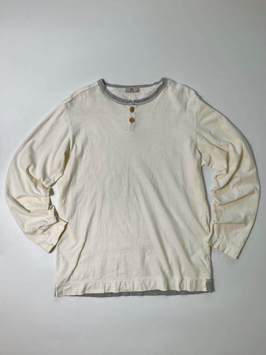 아이보리 버튼 헨리넥 롱슬리브  상품이미지9