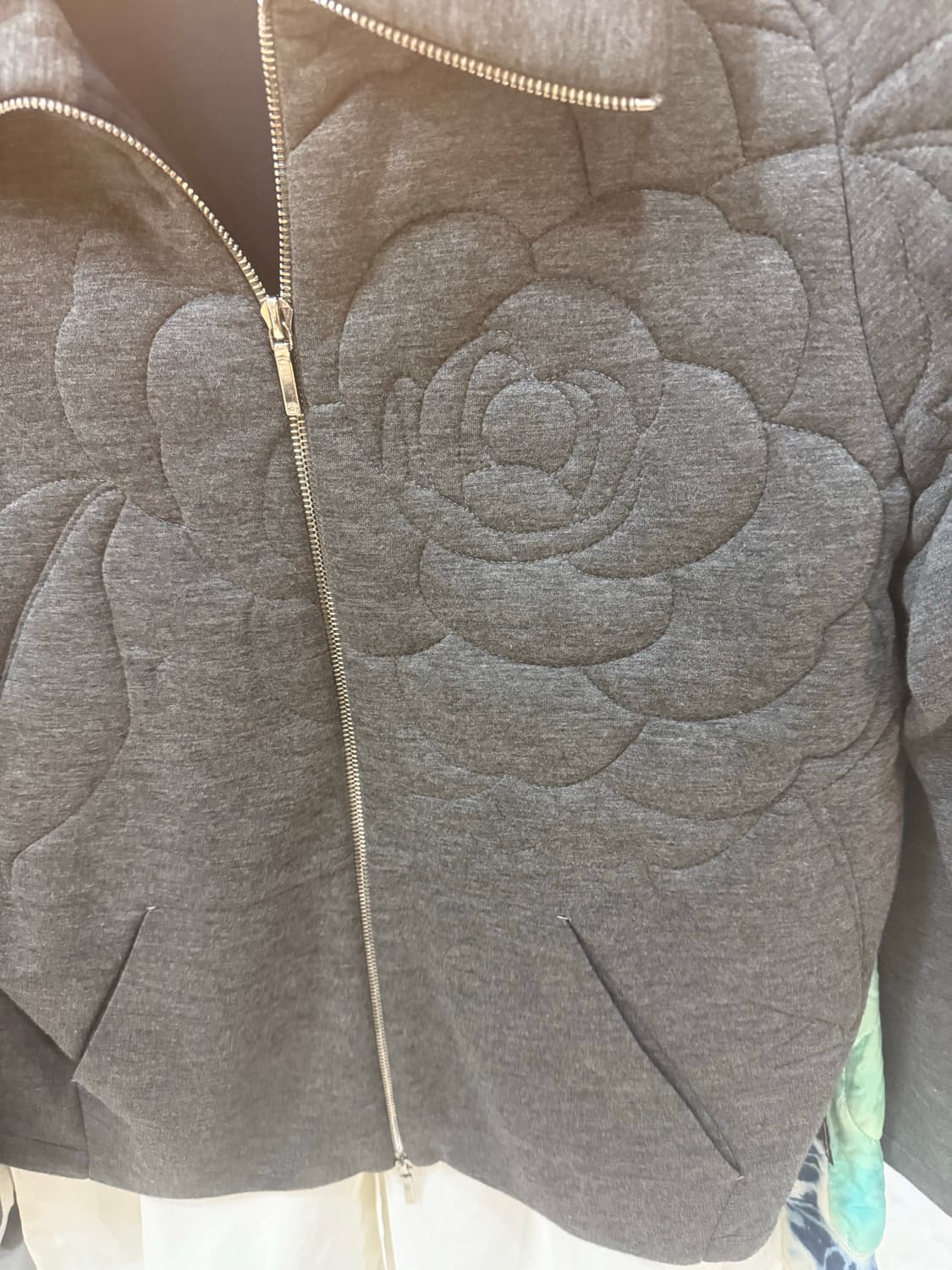 36/55-66 정품 샤넬 까멜리아 자켓 팝니다 상품이미지10