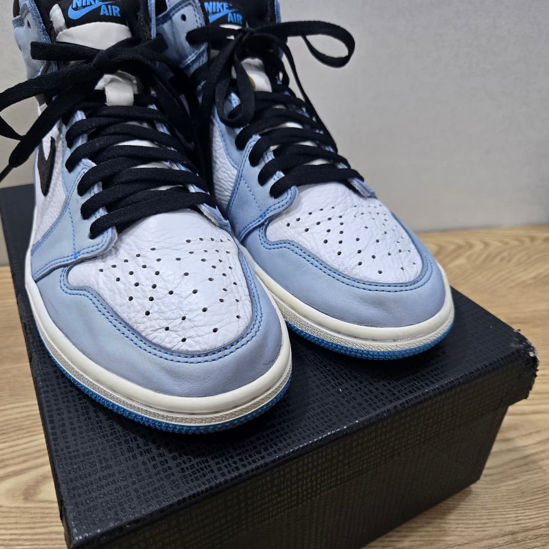 280 나이키 에어조던1 하이 OG 유니버시티 블루 상품이미지5