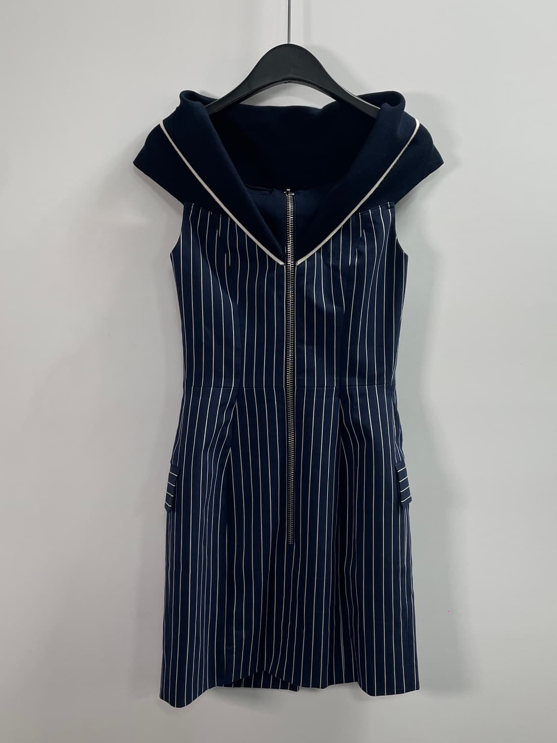 피에르 발망 은장 숄더 나시 원피스 (on.649)   상품이미지3