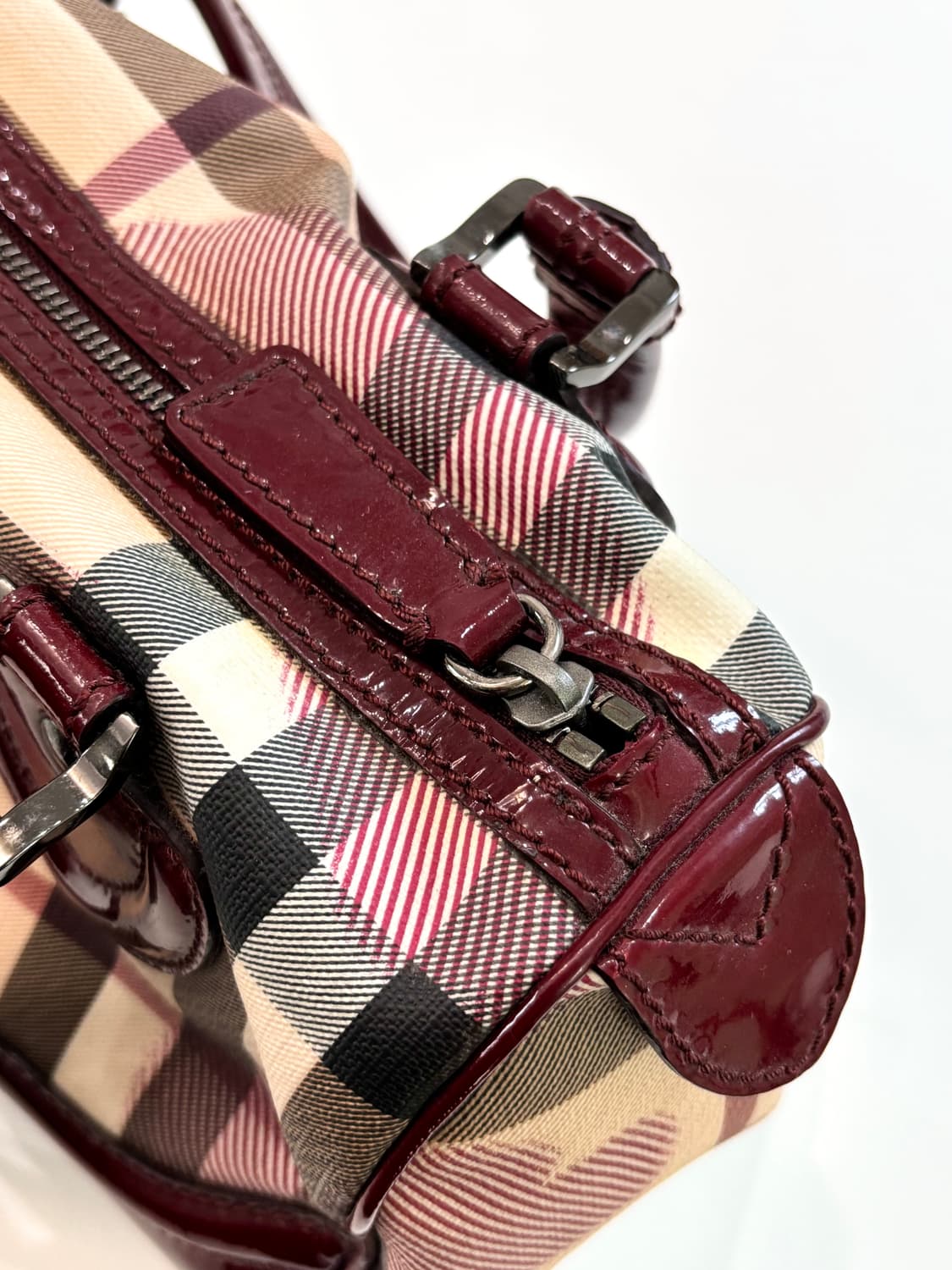 Burberry 버버리 하트 체크 PVC 보스턴 토트백 상품이미지4