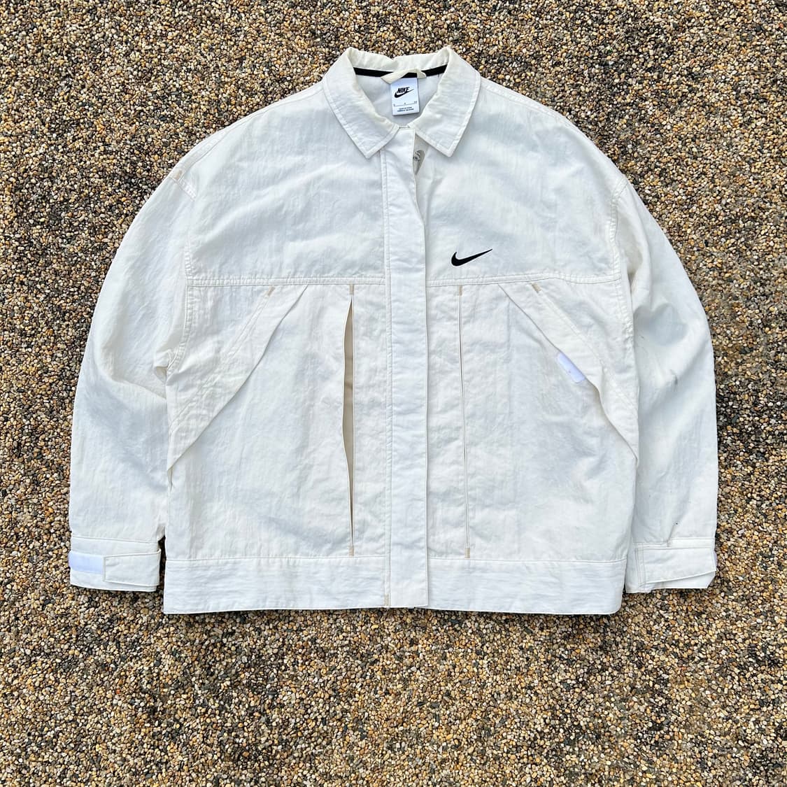 나이키(NIKE) 빅스우시 화이트 우븐 트랙탑 바람막이 상품이미지1