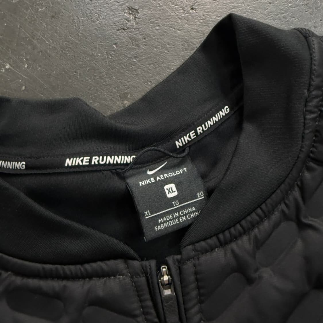 105 나이키 우먼스 에어로로프트 런닝 베스트  상품이미지3