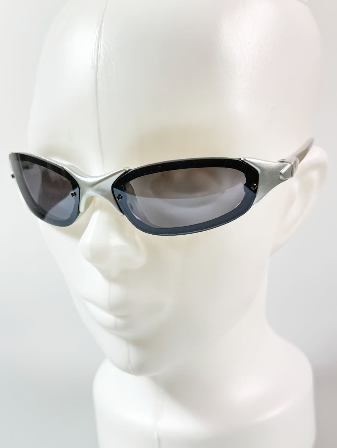 90s LEON 실버 랩어라운드 무테 스퀘어 빈티지 선글라스 상품이미지8