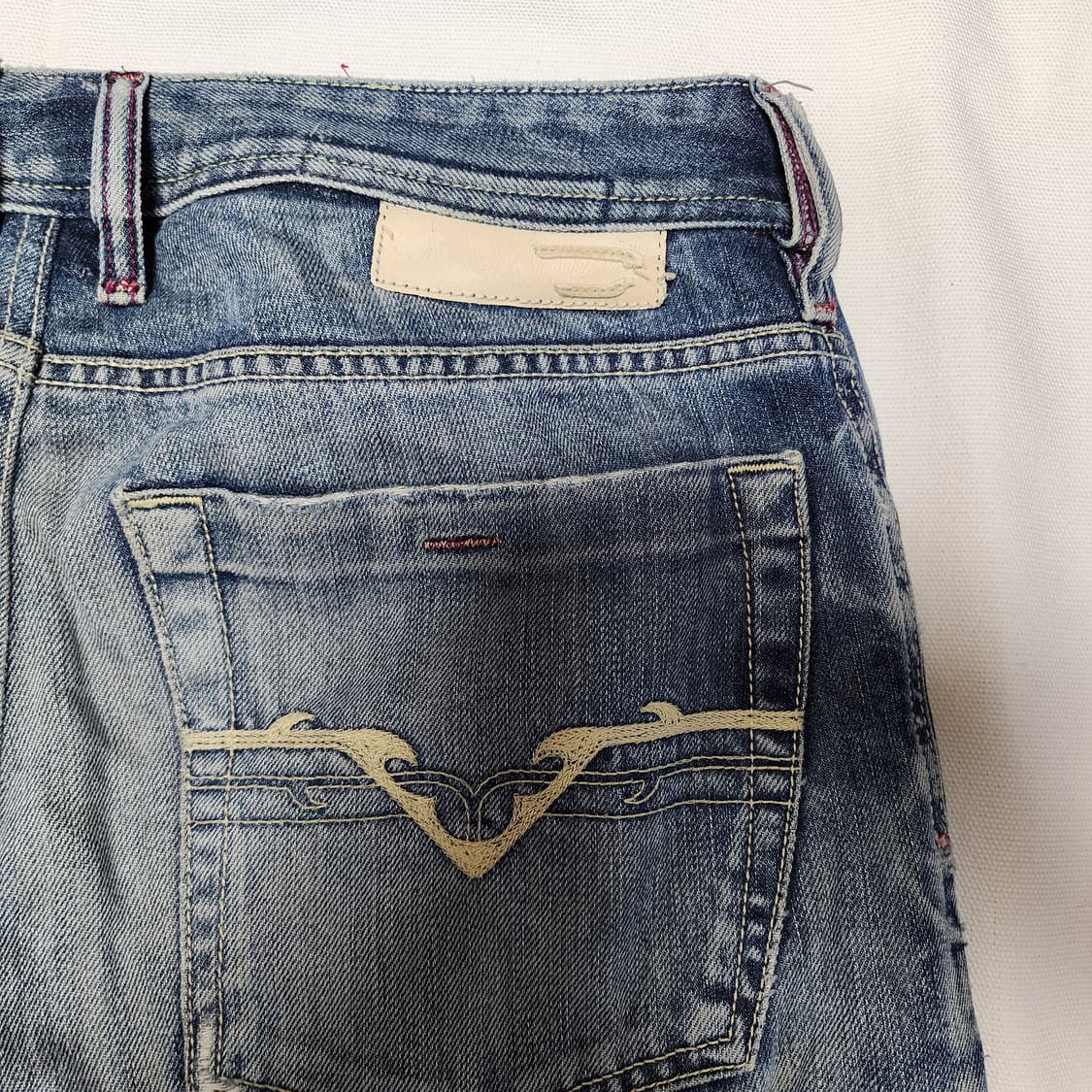 DIESEL 연청 워싱 데님팬츠 상품이미지8