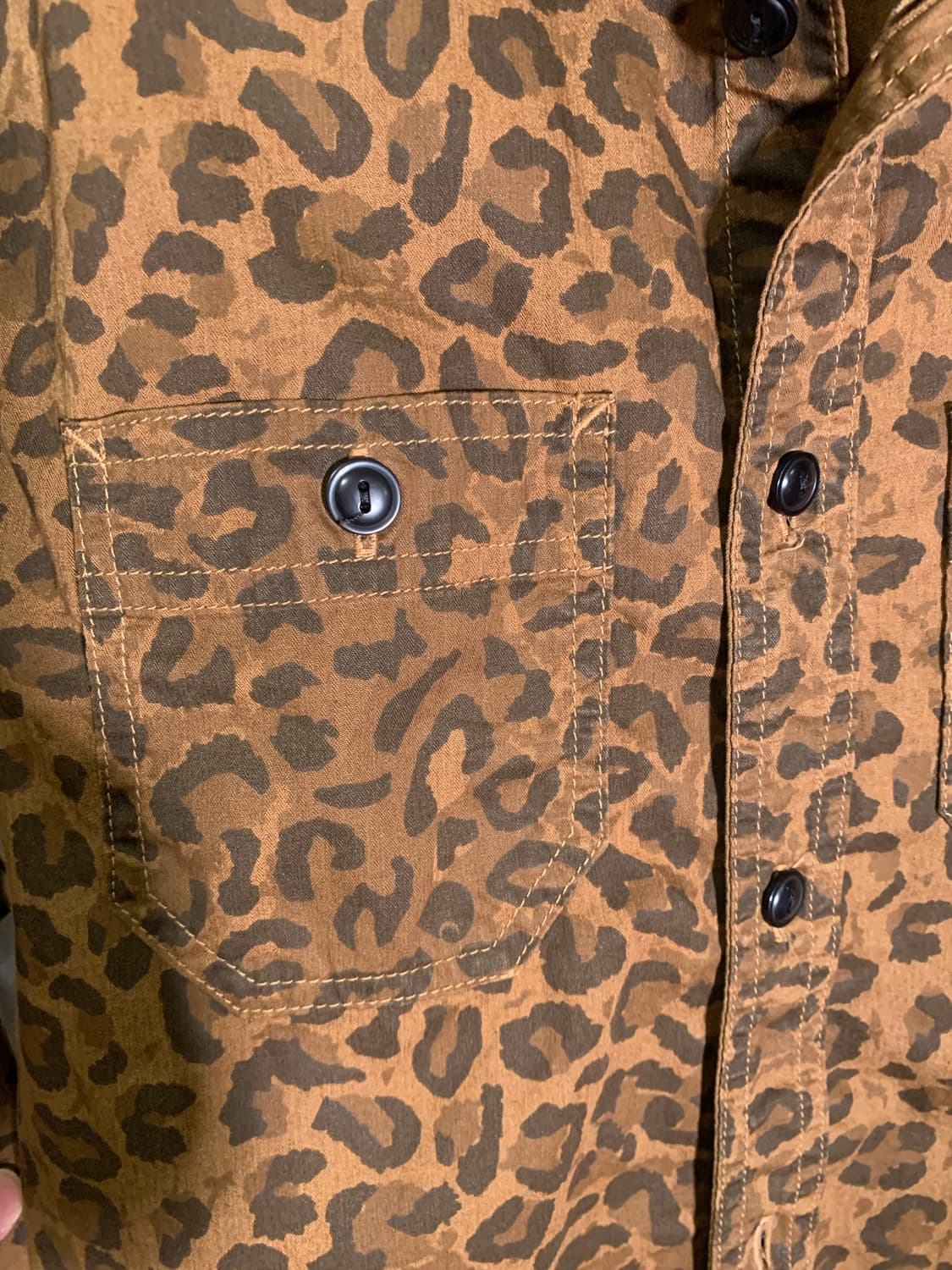 네이버후드 칼하트 레오파드 셔츠 상품이미지3