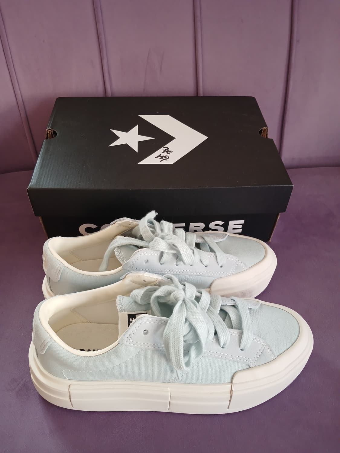 컨버스 정품 여성 원스타 스니커즈 250 사이즈 상품이미지1