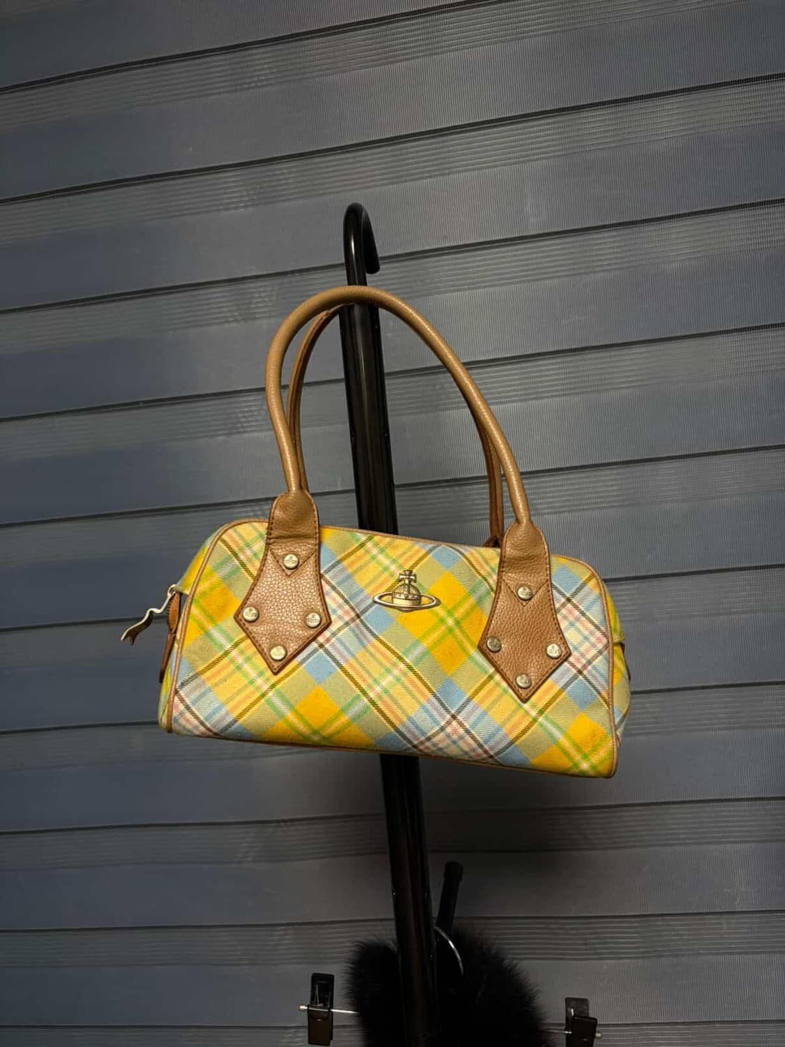 비비안 웨스트우드 체크 숄더백 가방 상품이미지1