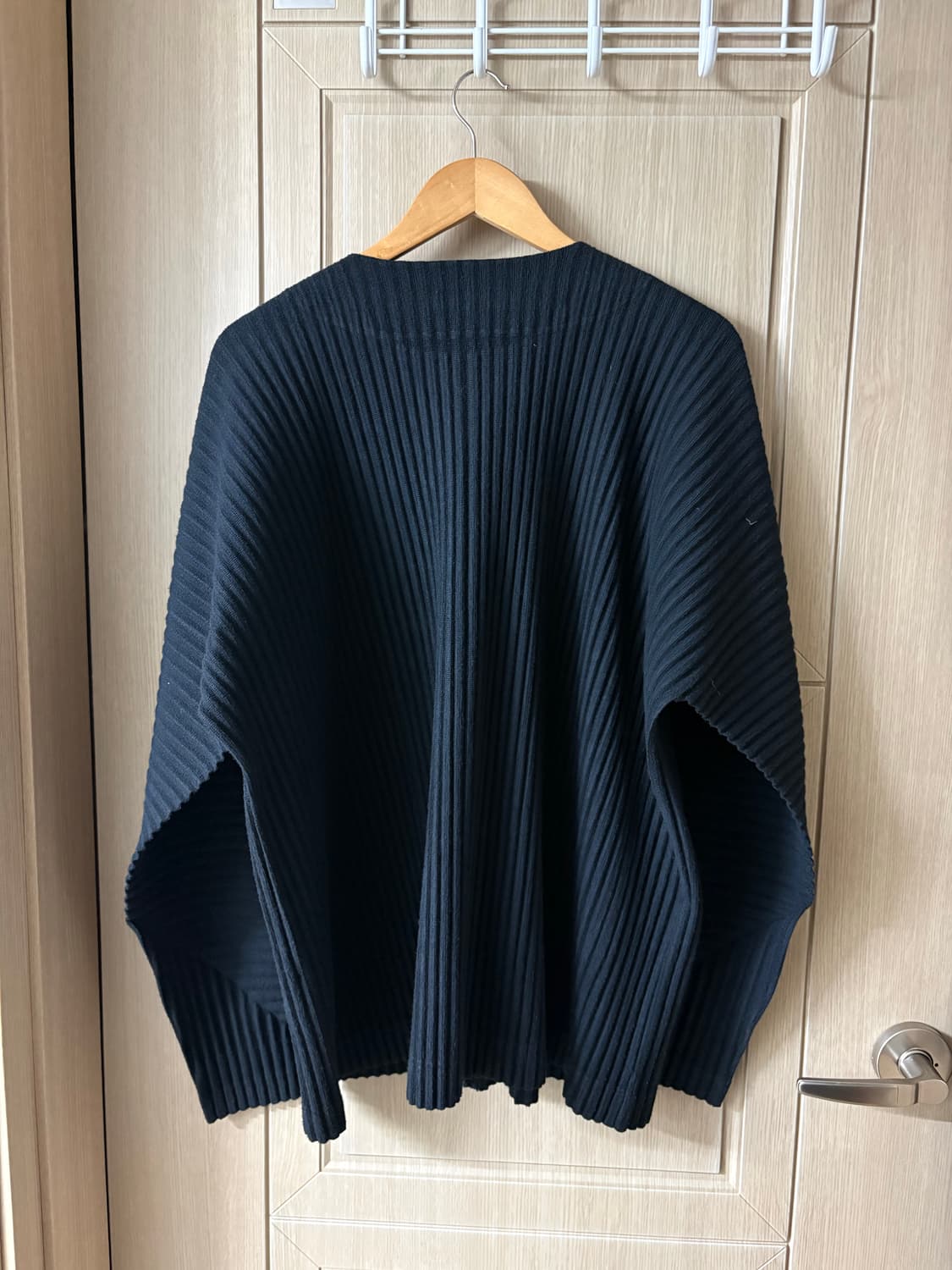 옴므플리세 이세이미야케 스냅 가디건 상품이미지2