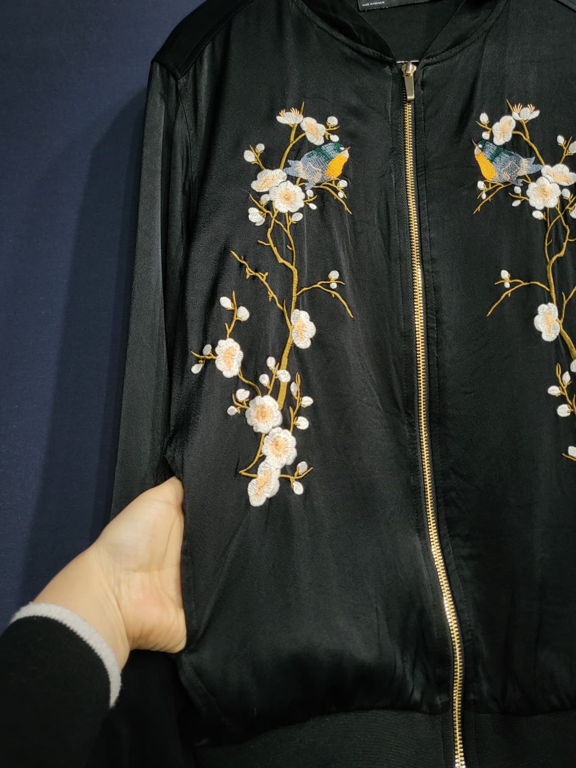 자라 새틴 봄버 스카쟌 자수자켓 상품이미지3