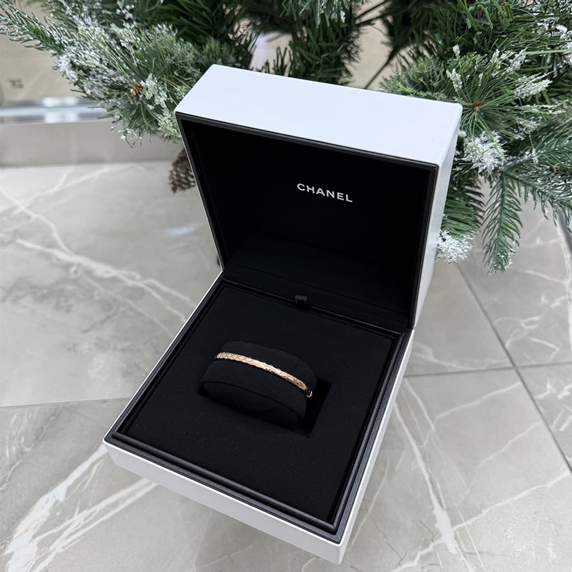 샤넬 코코크러쉬 브레이슬릿 퀼팅 팔찌 베이지 골드 J12324 상품이미지2