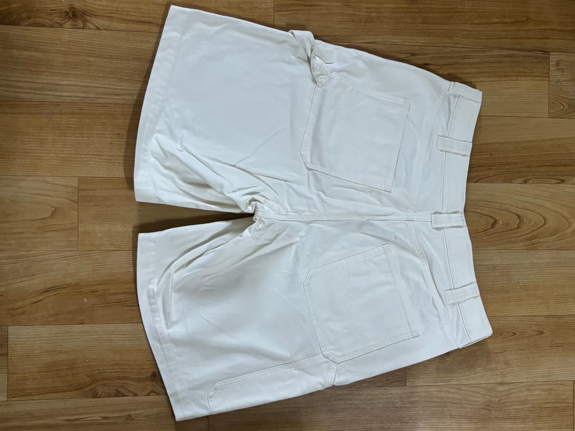 ARKET 아르켓 오프화이트 카펜터 쇼츠 상품이미지2