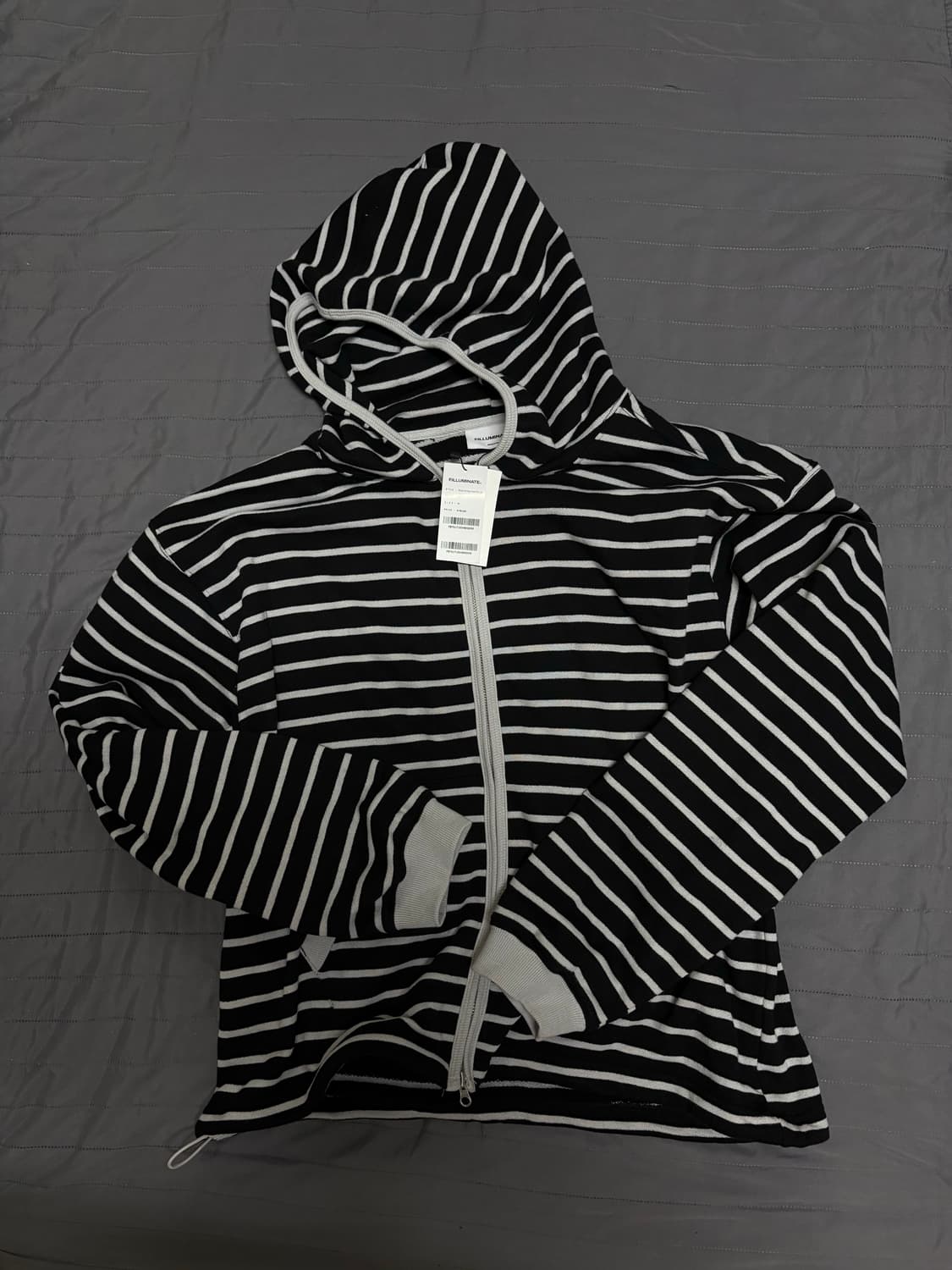 필루미네이트 스트라이프 스트링 세미 크롭 후드 집업 상품이미지1