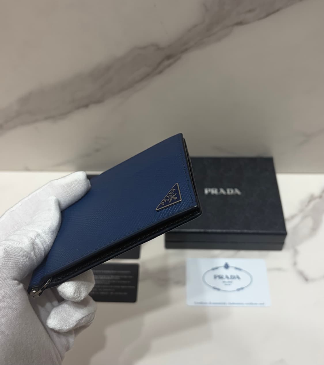 [정품] S급 프라다 사피아노 머니클립 반지갑 네이비 상품이미지9