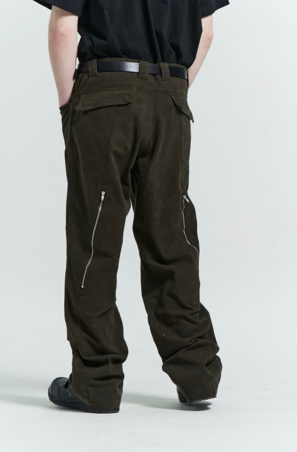 [플라스틱프로덕트] 웨이브 지퍼팬츠 초콜릿 S 상품이미지1