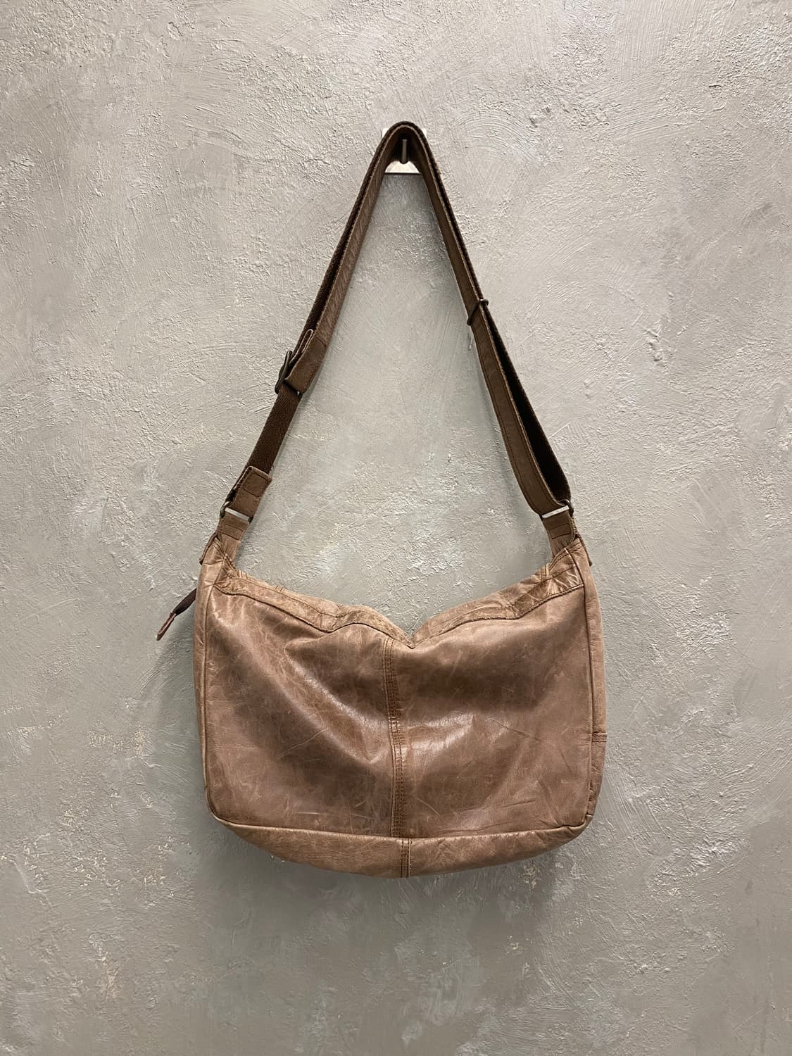 [37*24] LA Galleria 재팬 메이드 레더 크로스백 상품이미지7