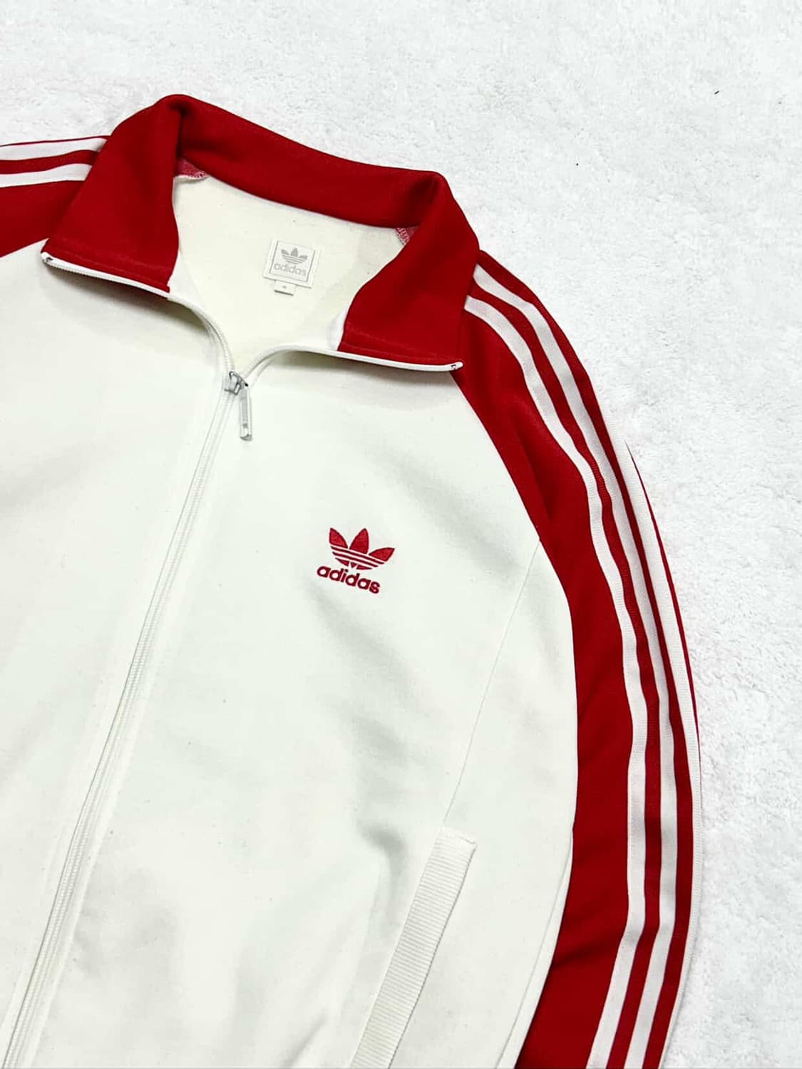 아디다스 자수로고 흰빨 져지 상품이미지7