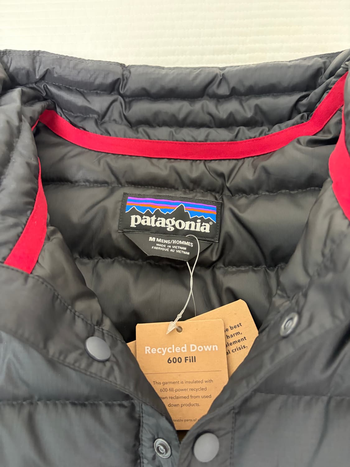 파타고니아 풀오버 패딩 블랙 데드 스탁 새상품 상품이미지2