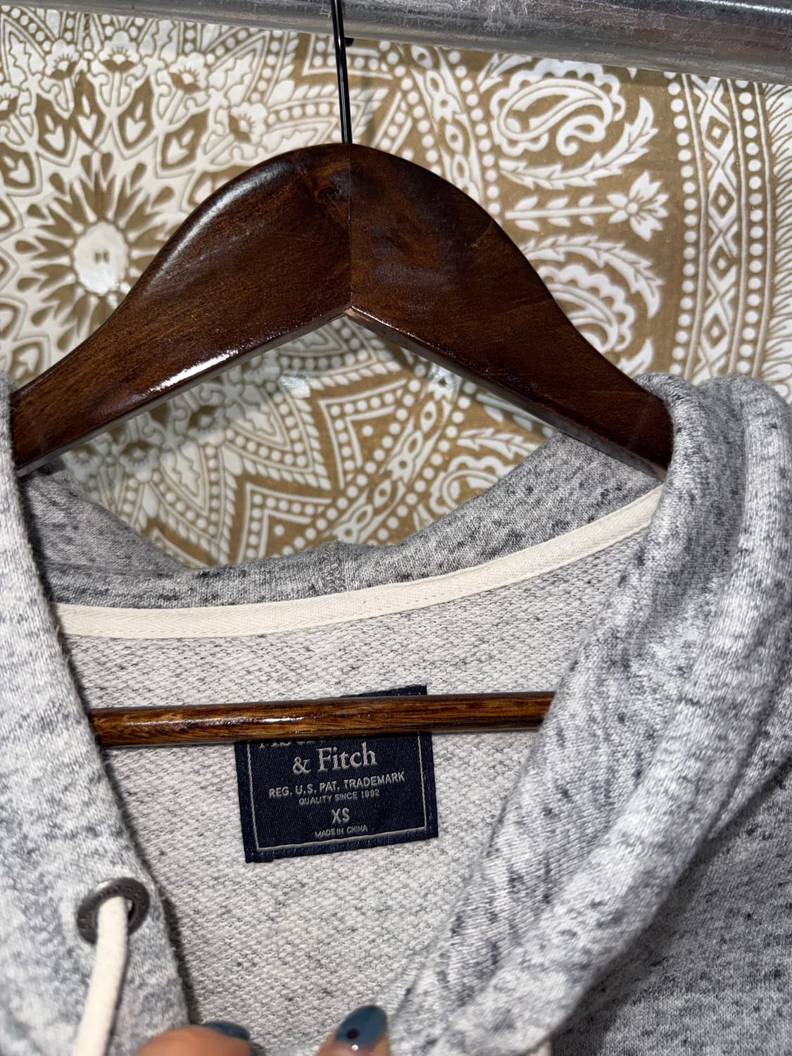 아베크롬비 여성 빅로고 자수 후드티  상품이미지5