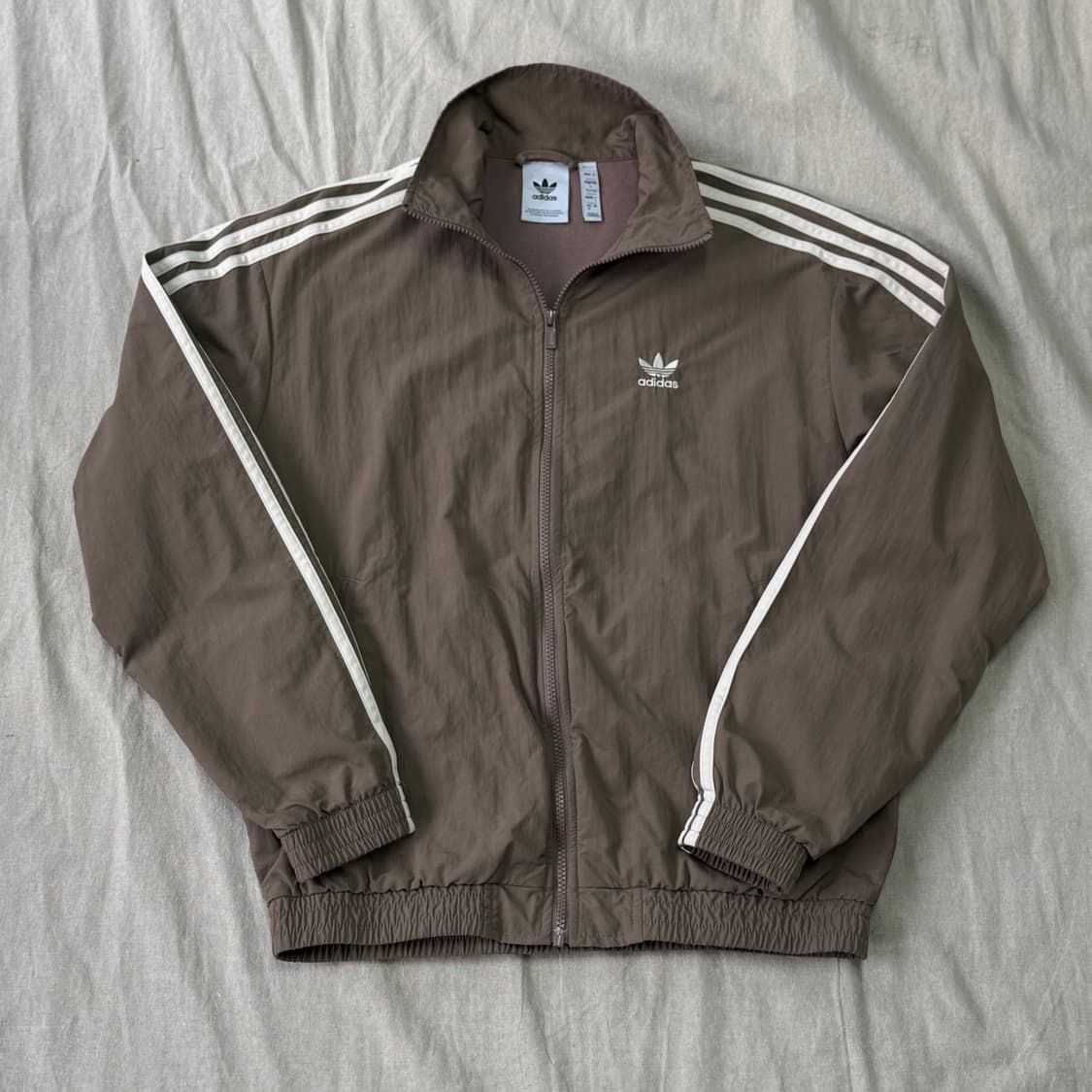 아디다스 우븐 트레이스브라운 바람막이 M 상품이미지1