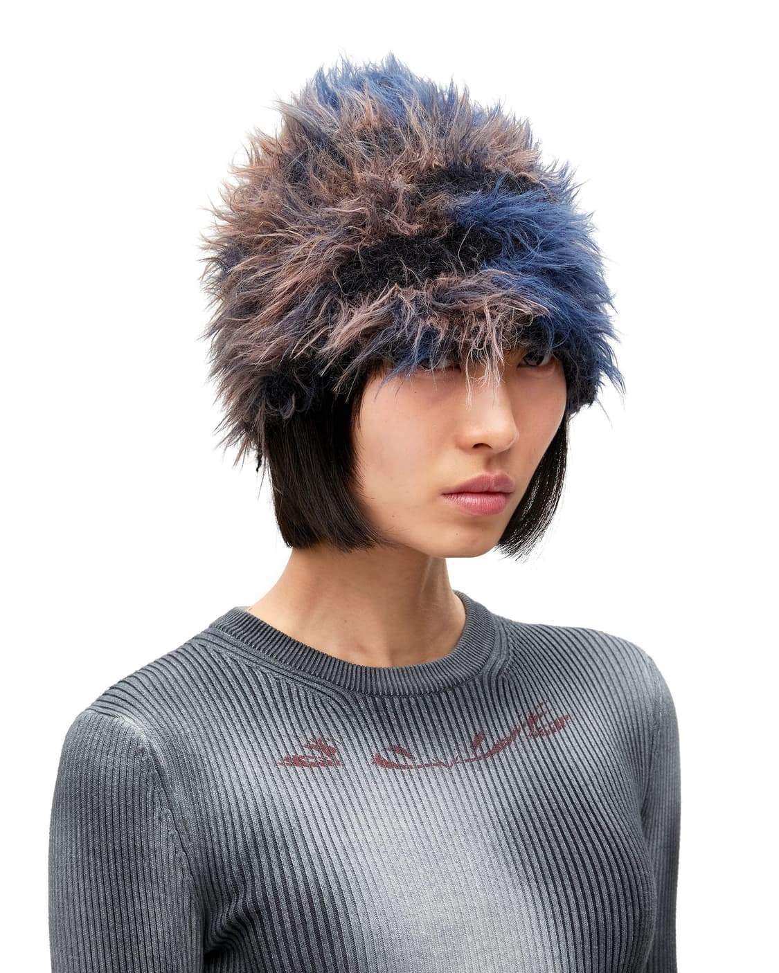 로딩룸 / FRIZZY ALPACA BEANIE /  상품이미지3