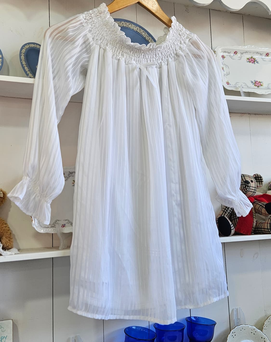 (CECIL McBEE) 화이트 쉬폰 스모크 롱블라우스 상품이미지4