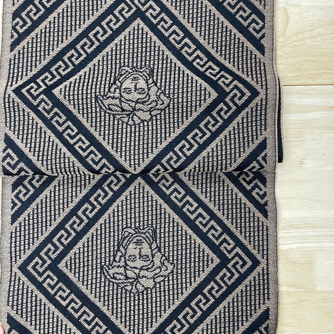 베르사체 머플러  상품이미지3