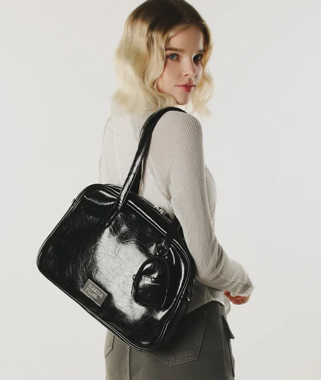 마스마룰즈 304 leather pouch shoulder bag 블랙 상품이미지1