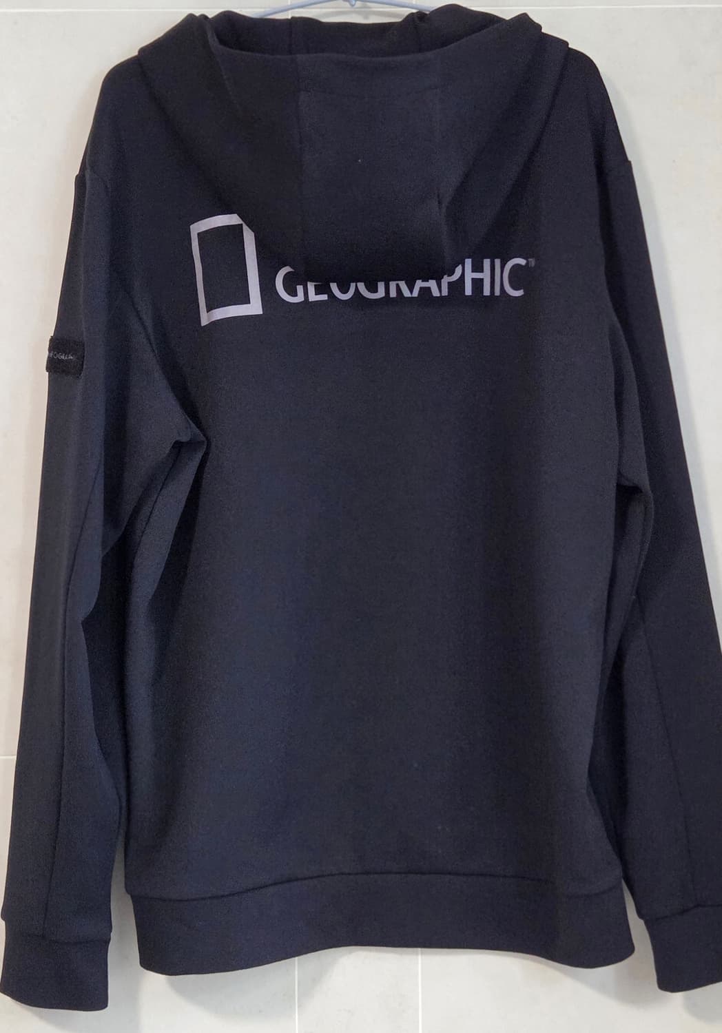 내셔널지오그래픽 와펜 후드집업 XL 105
택포 상품이미지2