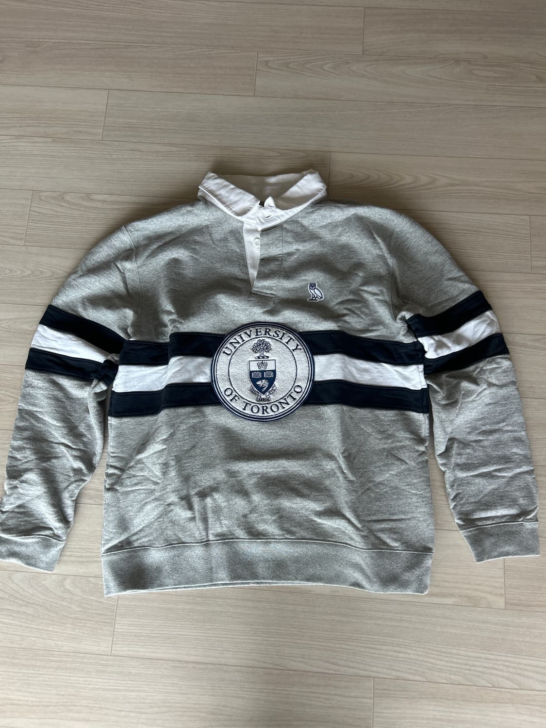 OVO UofT 2022 럭비 폴로 셔츠 상품이미지3