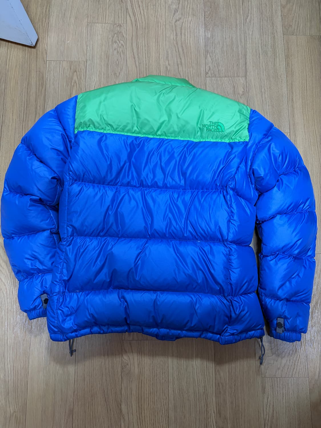 [90] 노스페이스 700 눕시 패딩 파랑/연두 초파 상품이미지5