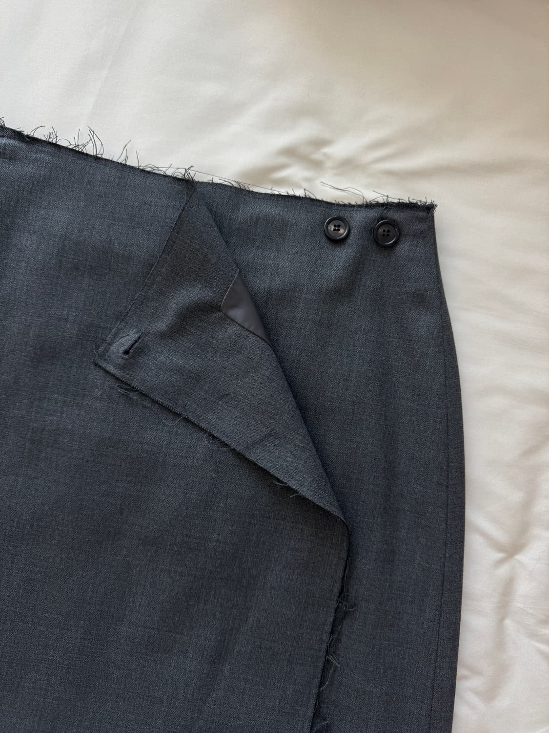 낫띵에브리띵 WOOL WRAP SKIRT IN GREY 상품이미지9