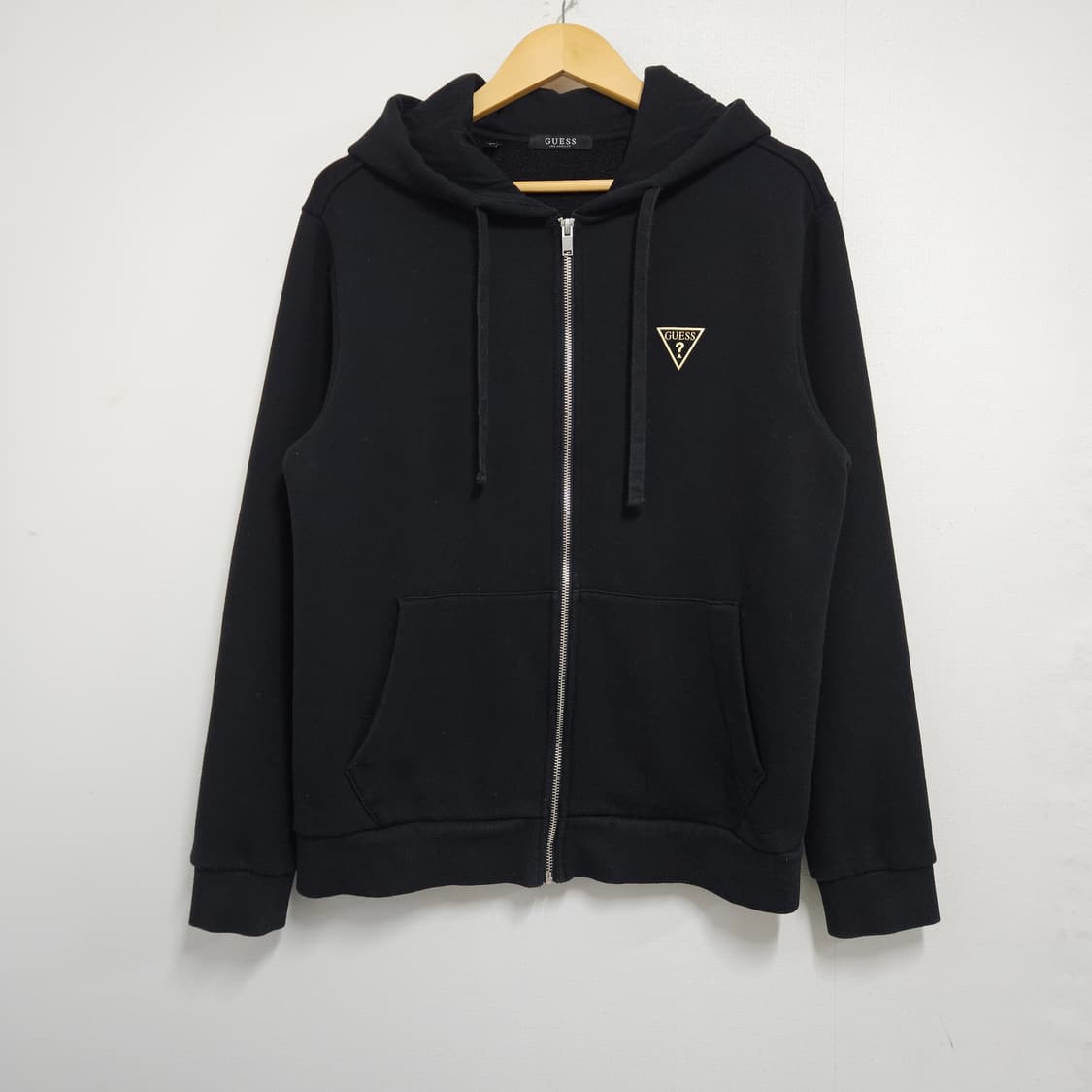 L 게스 금장 삼각로고 후드집업 상품이미지2