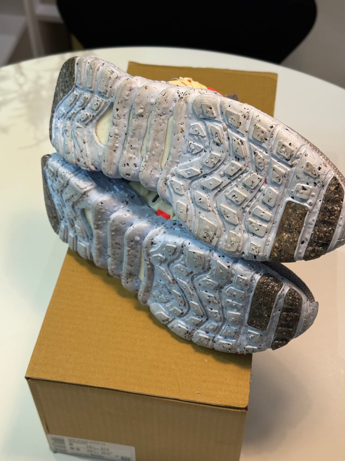 [260] 나이키 스페이스 히피 03 배스트 그레이 하이퍼 크림슨 ​ 1 상품이미지3