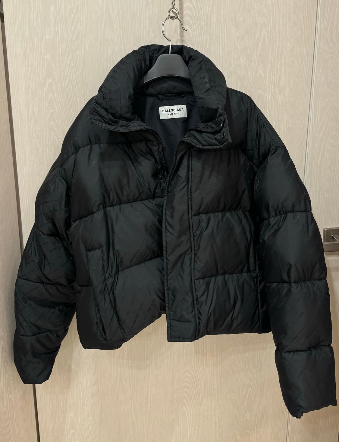 Balenciaga  Puffer Jacket 상품이미지1