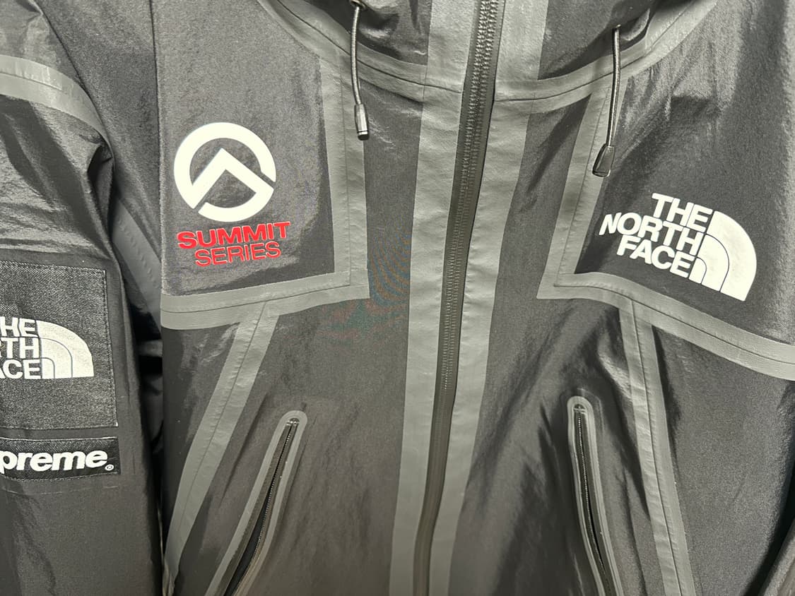 슈프림 노스페이스 서밋 자켓 상품이미지3