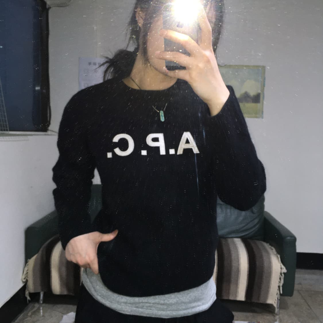 투티/A9 A.P.C 아페쎄 빅로고 니트 스웨터 블랙 상품이미지1