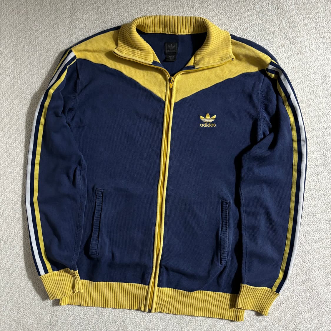 아디다스 올드스쿨 네이비 옐로우 남노 니트집업 니트져지 상품이미지1