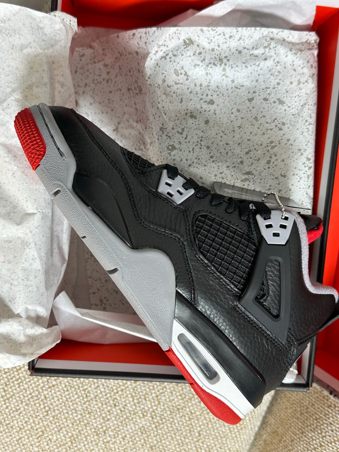 조던4 레트로 브레드 리이매진드 / 240 상품이미지2