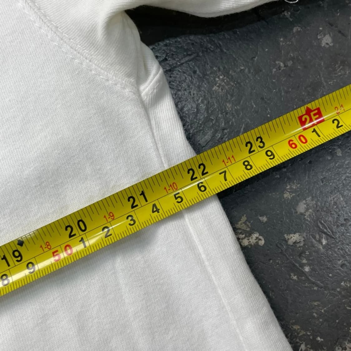 105 나이키 스포츠웨어 패치 반팔티 상품이미지6