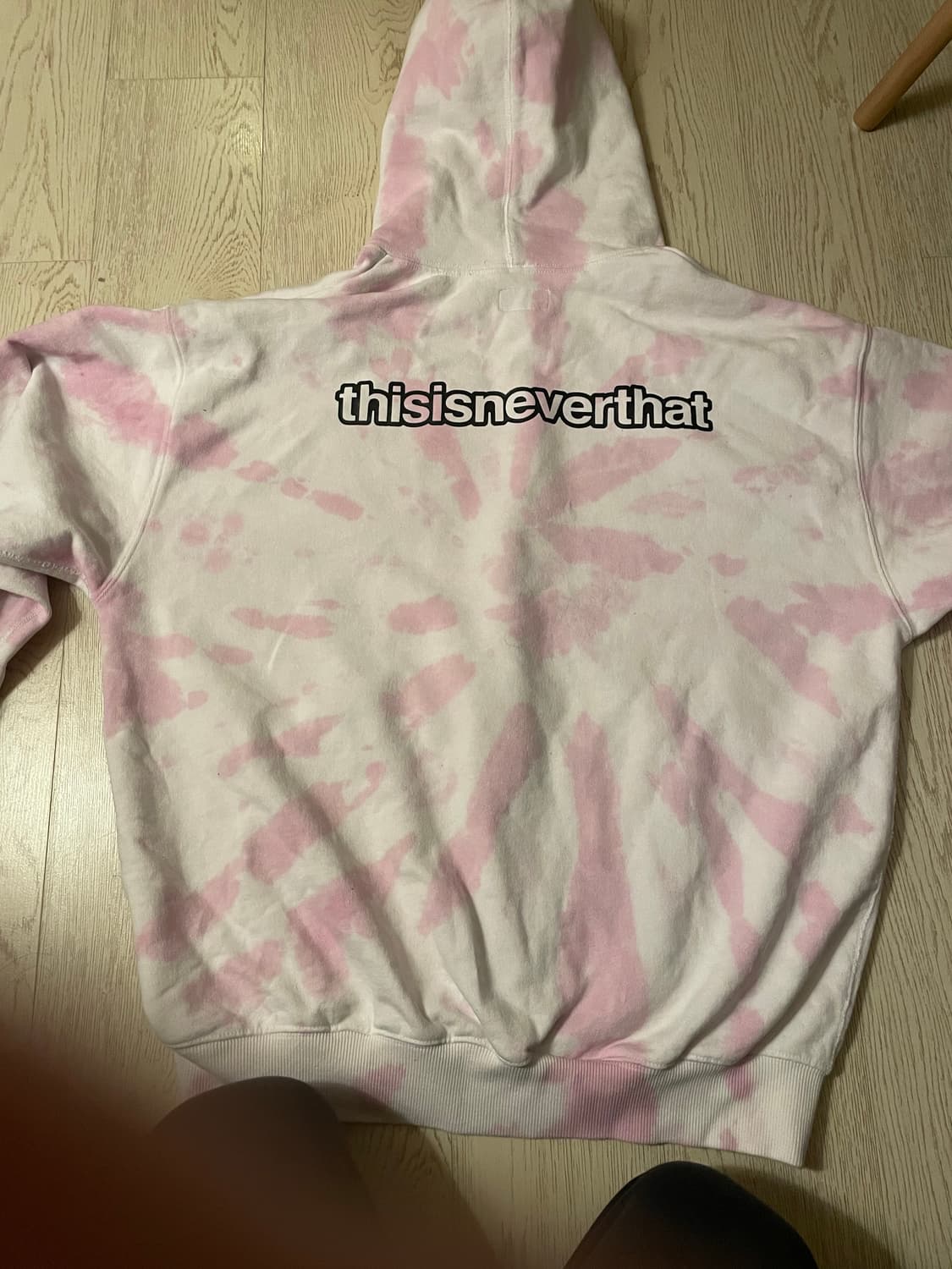 디스이즈네버댓 thisisneverthat 타이다이 후디 L 판매합니다. 상품이미지2