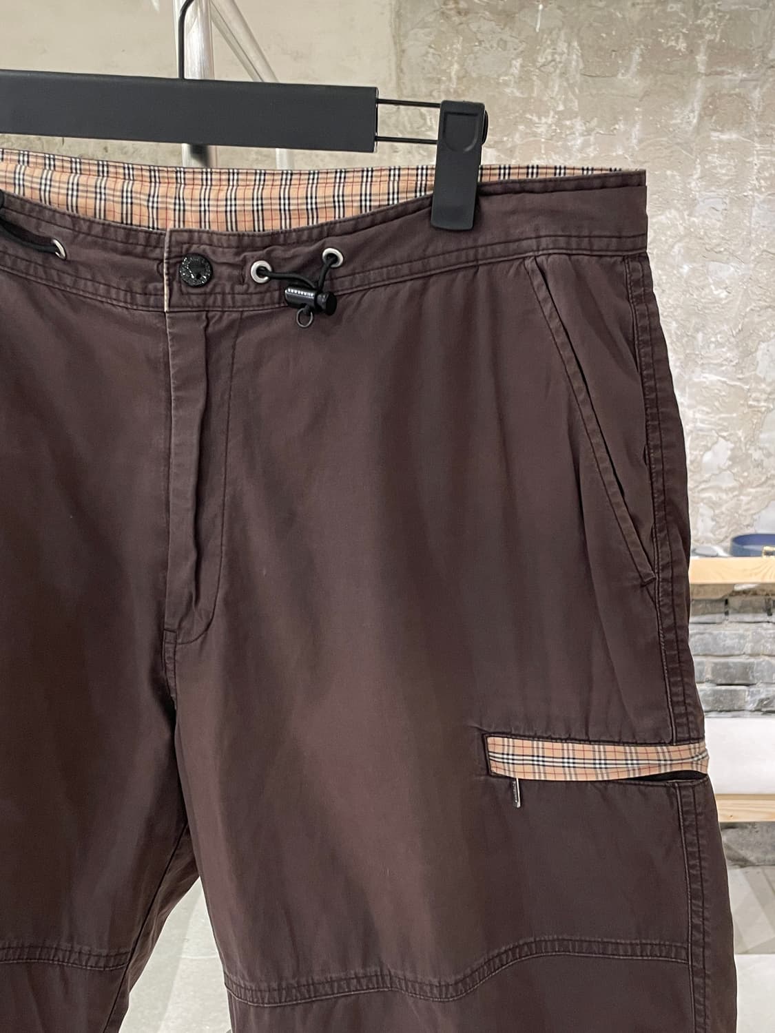 버버리 블랙라벨 브라운 라이닝 하프 팬츠 상품이미지3