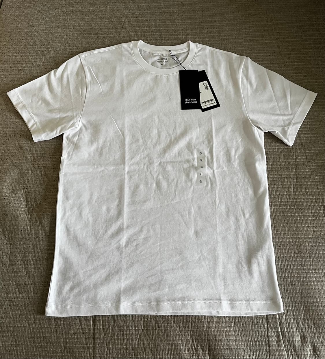 무신사 흰색 반팔티 S 사이즈 (새상품) 상품이미지1
